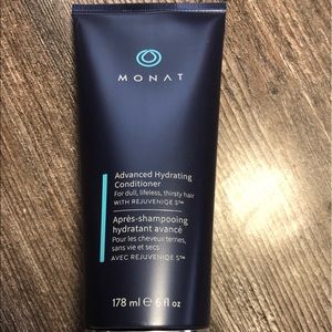 Monat advances hydrating conditioner